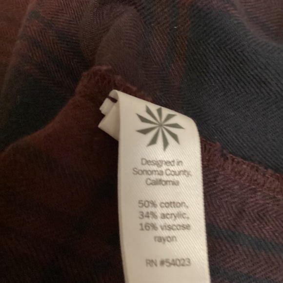 Athleta Plaid blouse  Sz L - Picture 8 of 8